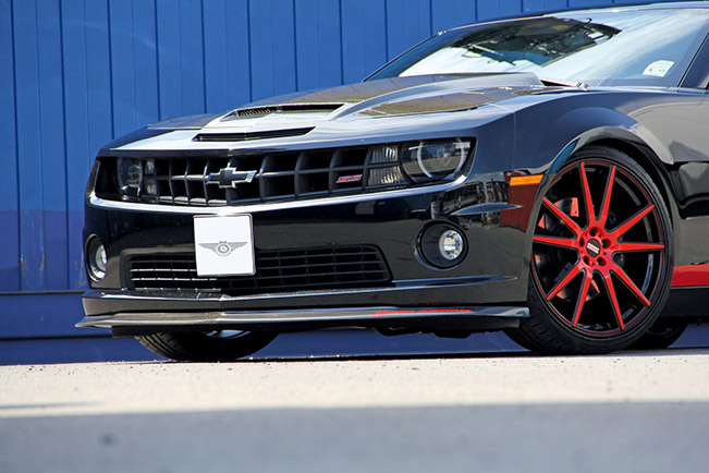 2014 DD Customs Chevrolet Camaro SS Front