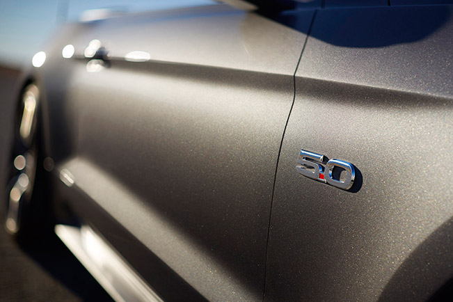 2015 Ford Mustang Convertible Front Angle