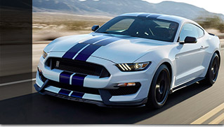 2016 Ford Mustang Shelby GT350 Front Angle