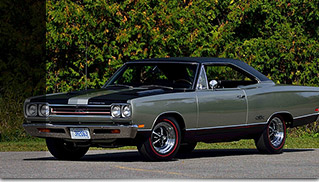 1969 Plymouth GTX 440-375hp Front Angle
